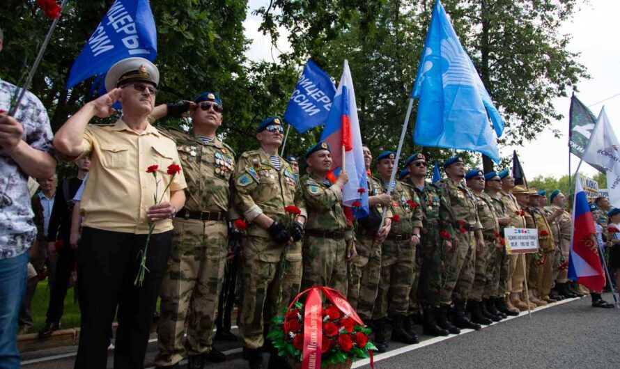 В Москве в День ветеранов боевых действий почтили память погибших солдат и офицеров